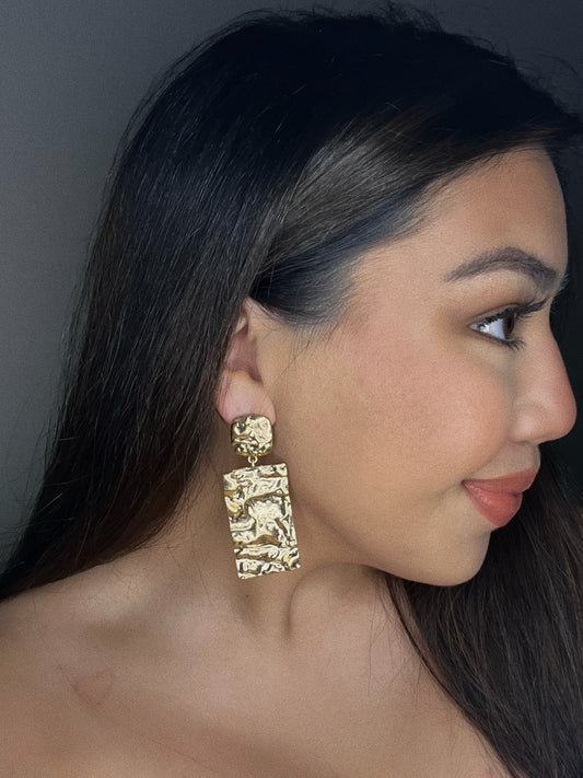 Kailee Dangle earring